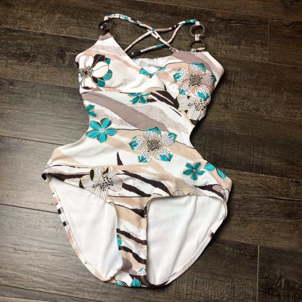 Sand N Sun Floral One-Piece Swim Suit ((size Mediu